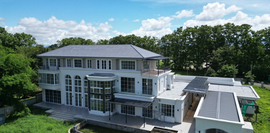 Вилла в Мае Риме, Таиланд с 5 спальнями  № 151875