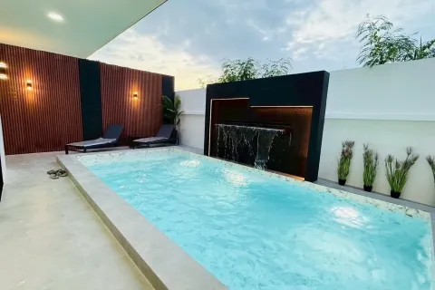 Вилла в Паттайе, Таиланд с 5 спальнями  № 151874 - фото 2