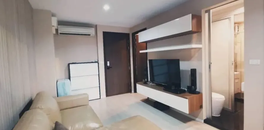 Studio dans le Condo à Sathon, Bangkok, Thaïlande № 151872