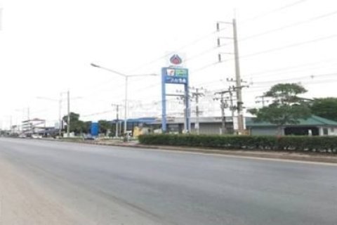 Land in Samut Sakhon, Thailand 6400 sq.m. № 173369 - photo 5