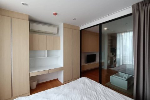 Studio dans le Condo à Bang Rak, Bangkok, Thaïlande  № 136497 - photo 9