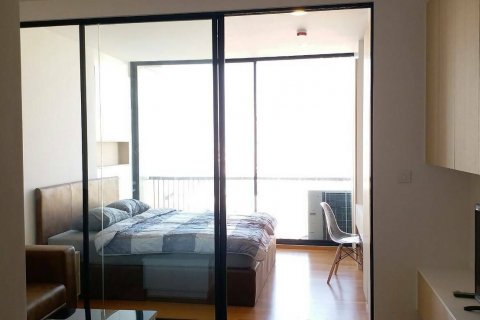 Studio dans le Condo à Bang Rak, Bangkok, Thaïlande  № 136497 - photo 2