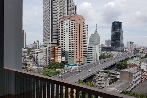 Studio dans le Condo à Bang Rak, Bangkok, Thaïlande  № 136497 - photo 5