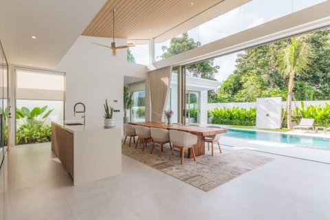 Villa in Phuket, Thailand 5 bedrooms № 136498 - photo 3