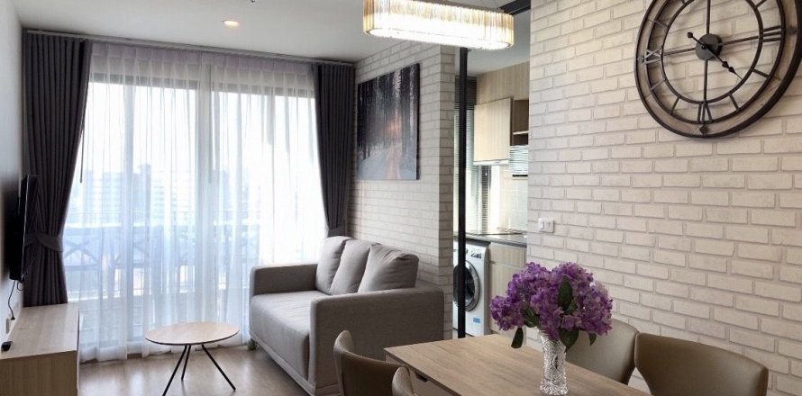 Кондоминиум с 2 спальнями в Бангне, Бангкок, Таиланд № 149485