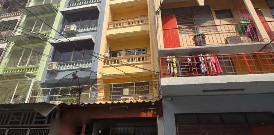 Шопхаус в Банг-Кхо-Лаеме, Бангкок, Таиланд  № 151453