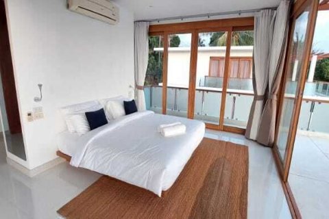 Вилла в Сураттхани, Таиланд с 4 спальнями  № 138252 - фото 14