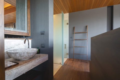 Villa in Bang Tao, Thailand 2 bedrooms № 166852 - photo 10