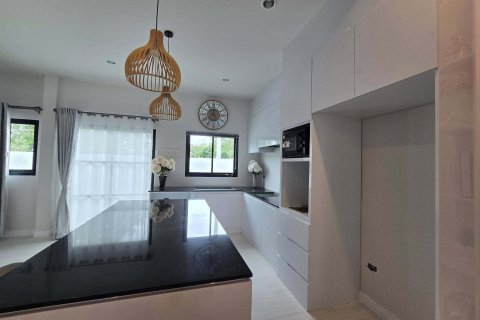 Villa in Hua Hin, Thailand 3 bedrooms № 149384 - photo 11