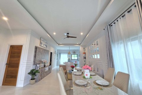 Villa in Hua Hin, Thailand 3 bedrooms № 149384 - photo 7