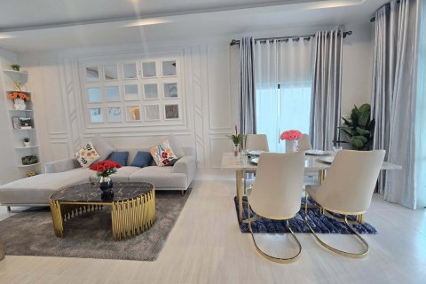 Villa in Hua Hin, Thailand 3 bedrooms № 149384 - photo 12