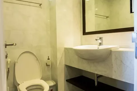 Condo à Khlong Toei, Bangkok, Thaïlande, 2 chambres  № 140852 - photo 6