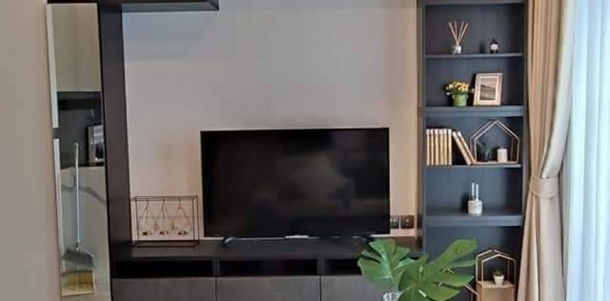 Studio dans le Condo à Phra Khanong, Bangkok, Thaïlande  № 140850