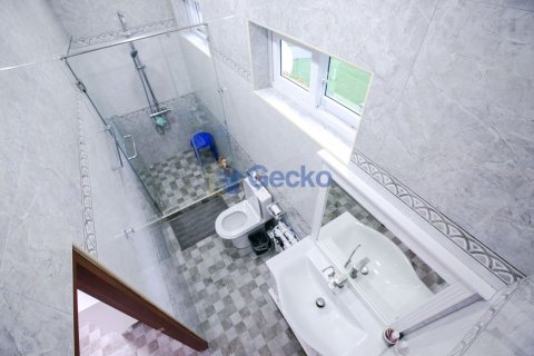 House in Pattaya, Thailand 7 bedrooms № 196830 - photo 18