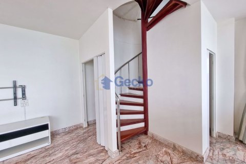 Condo in Pattaya, Thailand, 2 bedrooms № 196828 - photo 29