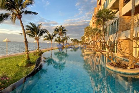 Condo in Pattaya, Thailand, 2 bedrooms № 196828 - photo 2