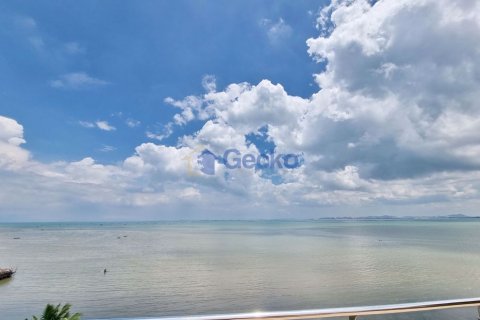 Condo in Pattaya, Thailand, 2 bedrooms № 196828 - photo 24