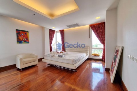 Condo in Pattaya, Thailand, 2 bedrooms № 196828 - photo 15