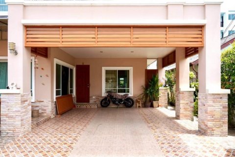 Duplex in Phuket, Thailand 4 bedrooms № 145733 - photo 7