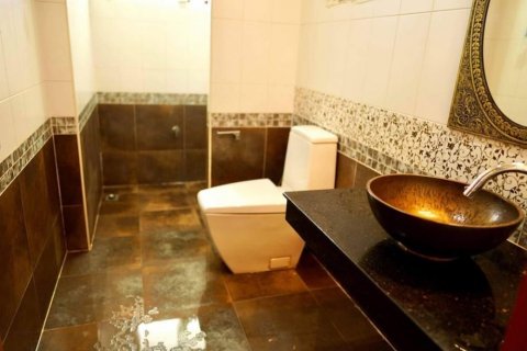 Duplex in Phuket, Thailand 4 bedrooms № 145733 - photo 25