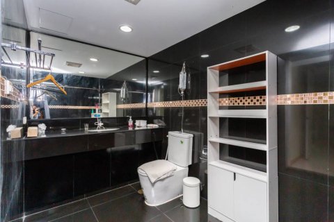 Condo à Khlong Toei, Bangkok, Thaïlande, 1 chambre № 172673 - photo 5