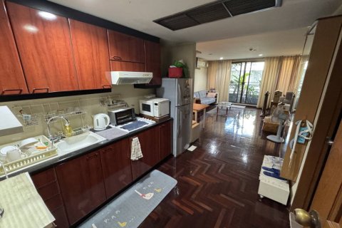 Кондоминиум с 1 спальней в Клонг Тоэй, Бангкок, Таиланд № 172672 - фото 2