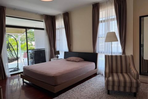 House in Phuket, Thailand 4 bedrooms № 172669 - photo 6