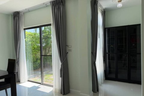 House in Phuket, Thailand 4 bedrooms № 172669 - photo 9