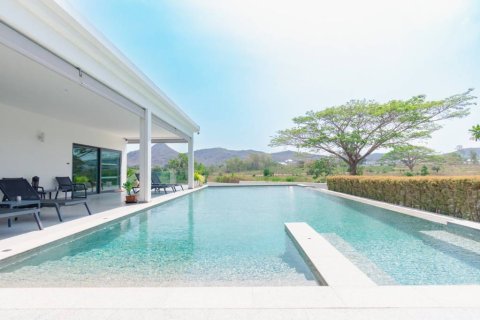 Villa in Hua Hin, Thailand 3 bedrooms № 172674 - photo 3