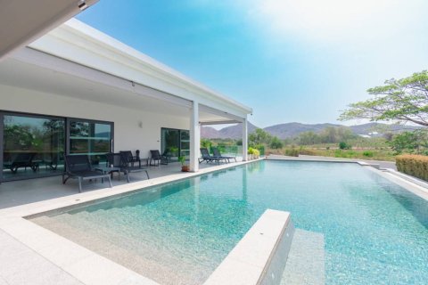 Villa à Hua Hin, Thaïlande 3 chambres № 172674