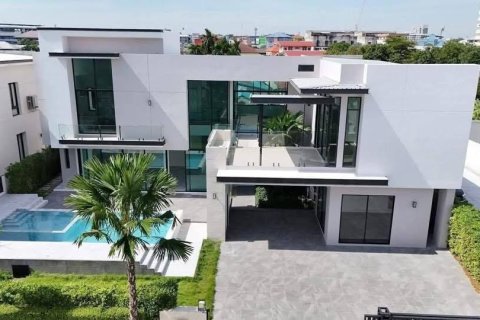 Villa à Bang Khen, Bangkok, Thaïlande 5 chambres № 171081