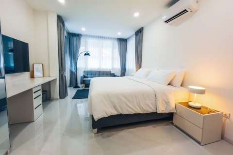 Таунхаус в Хуа Хине, Таиланд с 3 спальнями  № 171080 - фото 5