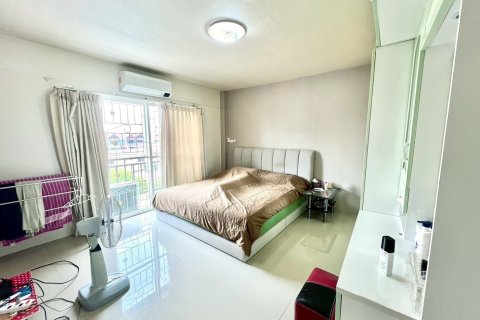 Townhouse à Lat Phrao, Bangkok, Thaïlande 2 chambres № 171082 - photo 13