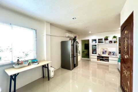 Townhouse à Lat Phrao, Bangkok, Thaïlande 2 chambres № 171082 - photo 10