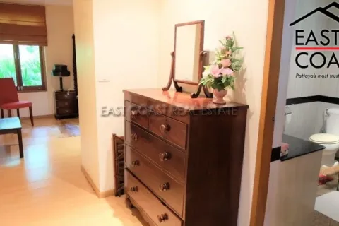 Casa de 5 dormitorios en Pattaya, Tailandia № 213712 - foto 30