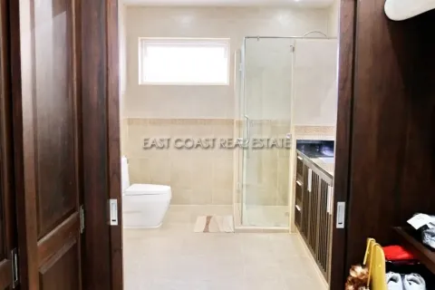 Casa de 2 dormitorios en Pattaya, Tailandia № 213716 - foto 16