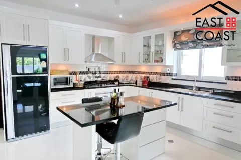 Casa de 2 dormitorios en Pattaya, Tailandia № 213716 - foto 4