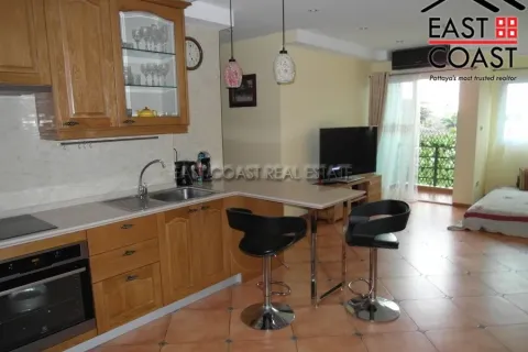 Condominio de 2 dormitorios en Jomtien Beach, Pattaya, Tailandia № 213713 - foto 3