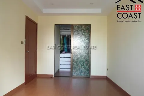 Condominio de 2 dormitorios en Jomtien Beach, Pattaya, Tailandia № 213713 - foto 4