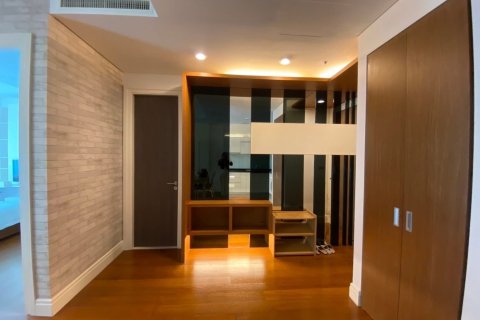 Studio in the Condo in Khlong Toei, Bangkok, Thailand № 136068 - photo 2