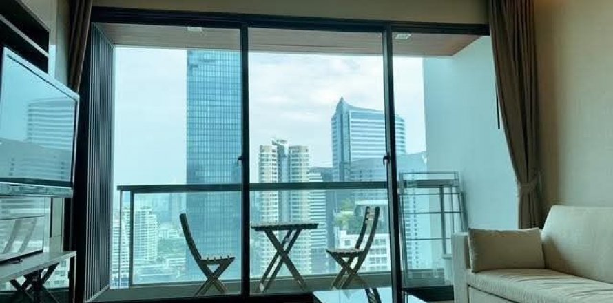 Studio dans le Condo à Bang Rak, Bangkok, Thaïlande  № 136070