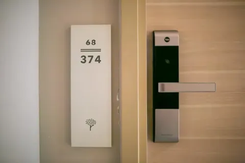 Кондоминиум с 2 спальнями в Клонг Тоэй, Бангкок, Таиланд № 156599 - фото 6