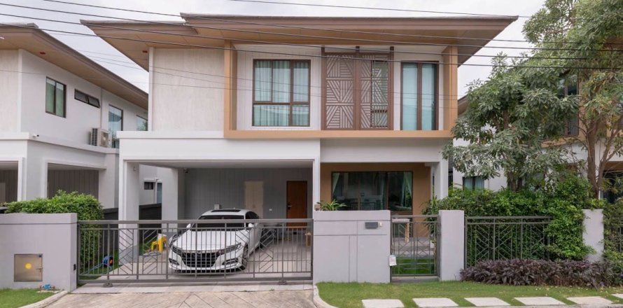 House in Sai Mai, Bangkok, Thailand 4 bedrooms № 156597