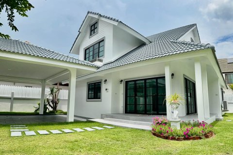 Вилла в Паттайе, Таиланд с 4 спальнями  № 233918