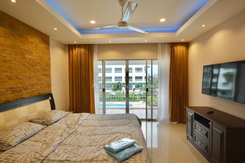 Condo à Bang Lamung, Thaïlande, 2 chambres № 233922 - photo 9