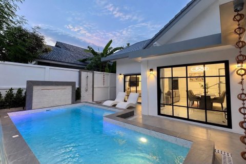 Villa in Pattaya, Thailand 3 bedrooms № 233920 - photo 2