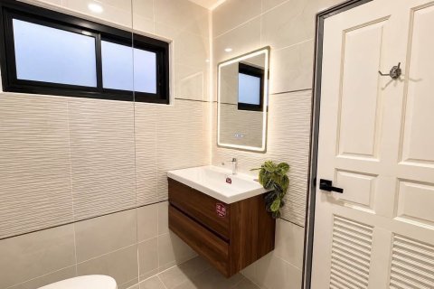 Villa in Pattaya, Thailand 3 bedrooms № 233920 - photo 16
