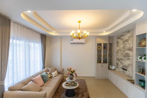 Villa in Pattaya, Thailand 3 bedrooms № 233919 - photo 8