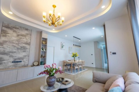 Villa in Pattaya, Thailand 3 bedrooms № 233919 - photo 11