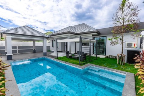 Villa in Pattaya, Thailand 3 bedrooms № 233919